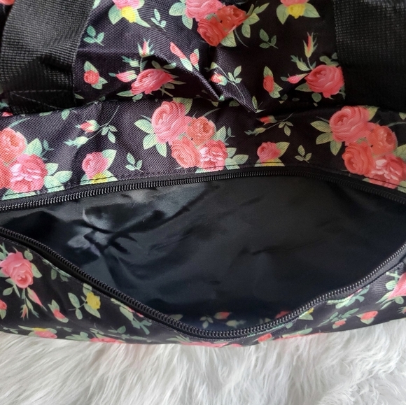 Lish Women's Floral Gym Duffel Bag - Picture 12 of 16